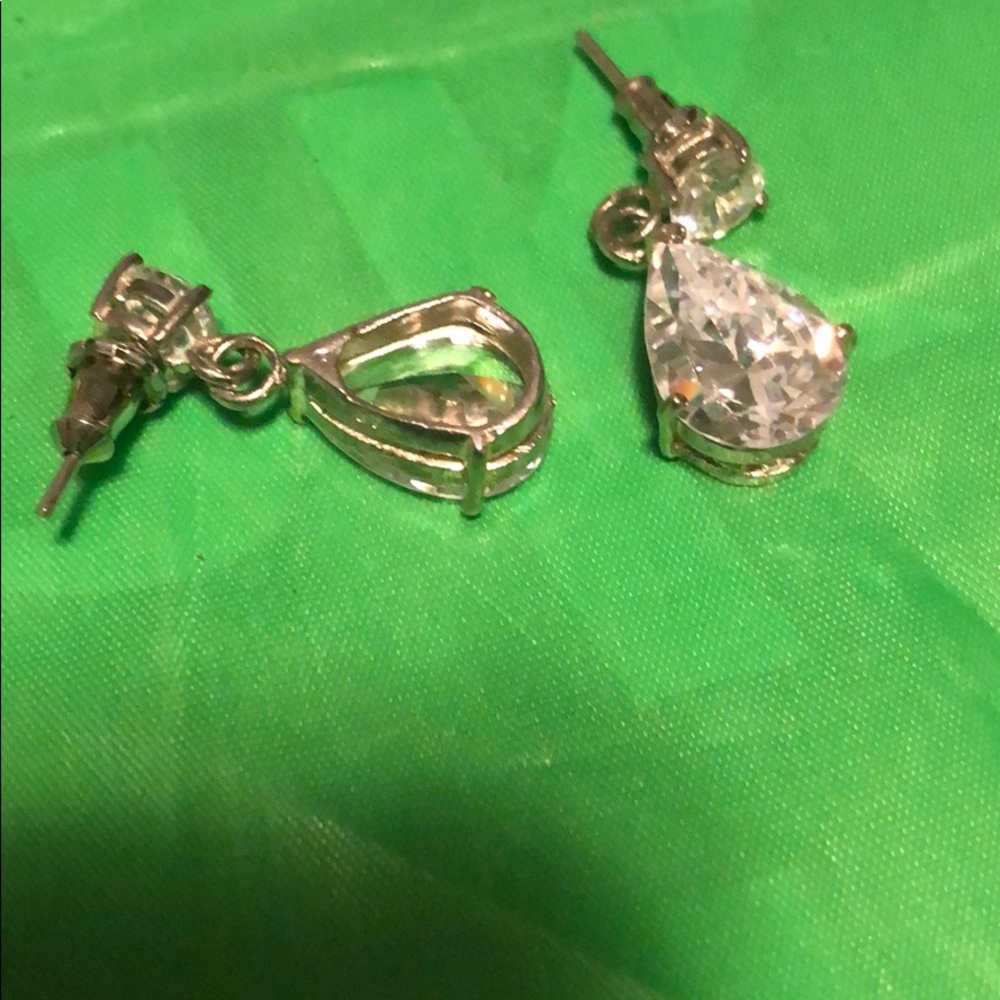 Used earrings - Picture 3 of 4
